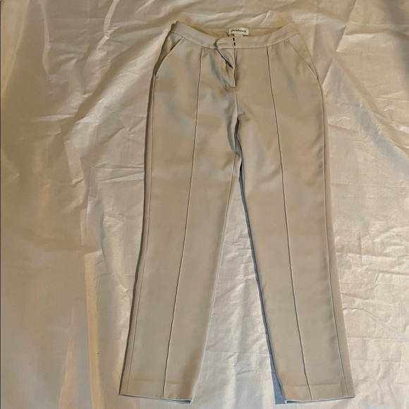Peck & Peck Pants - Part of the 5 for $25 bundle deal!! Peck & Peck Women's Beige Trousers